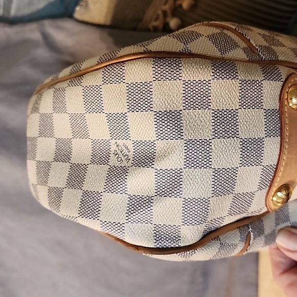 Louis Vuitton Galleria PM - Picture 5 of 16